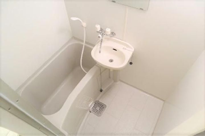 レオパレスウッドの風呂