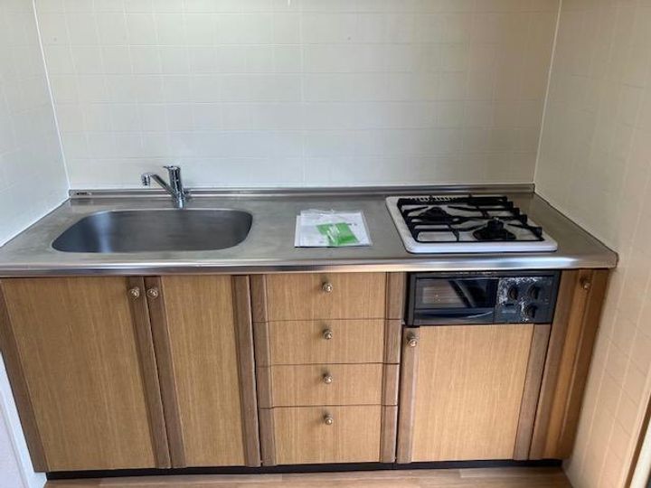 オーシャンヒルズAのキッチン