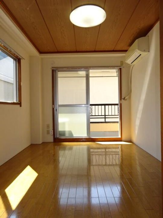 ロアールハイツの居間