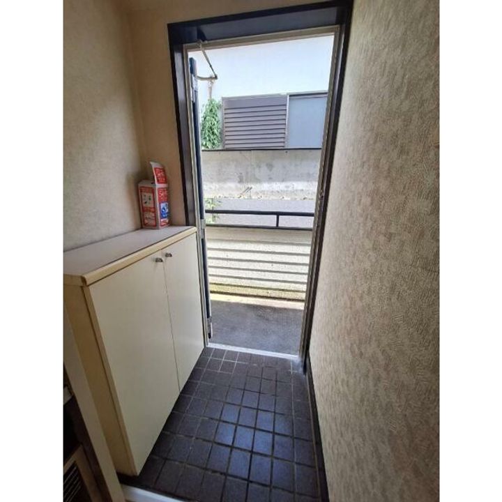 マ・ポワソンの玄関