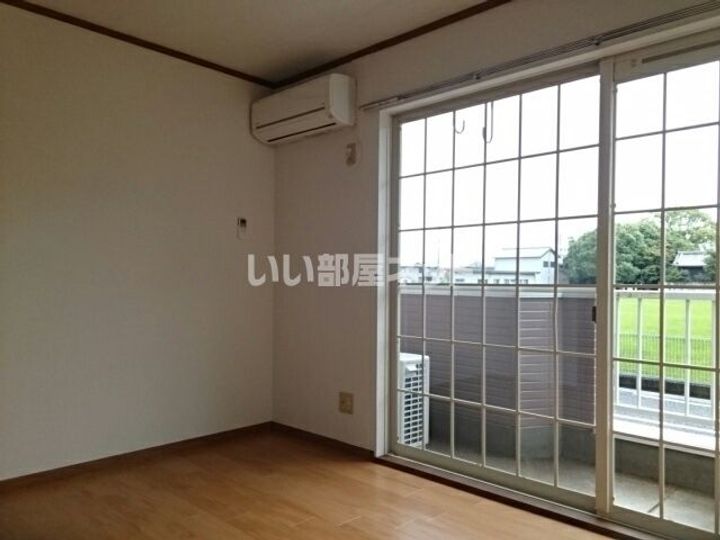 プリムヴェルIIの居間