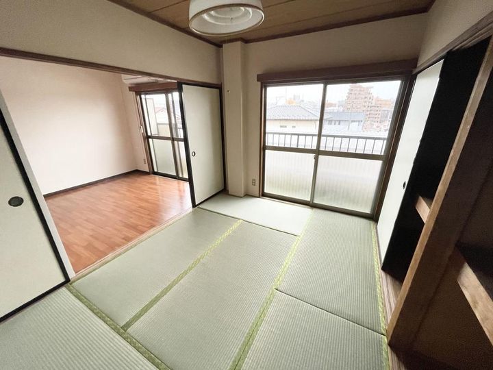 福島県郡山市富久山町久保田字水口(マンション)の賃貸物件の居間