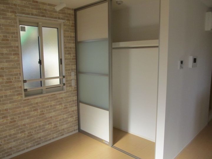 アルファオメガの内装