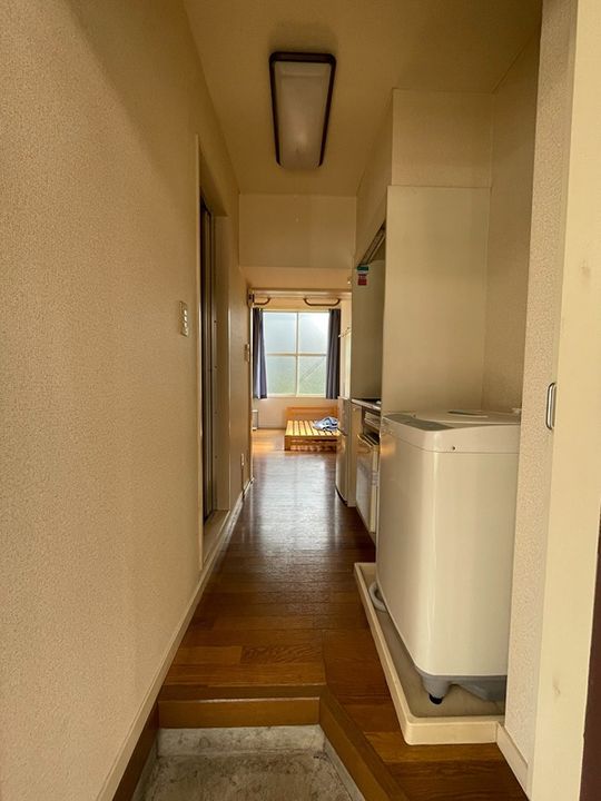 アドバンス京王堀之内の玄関