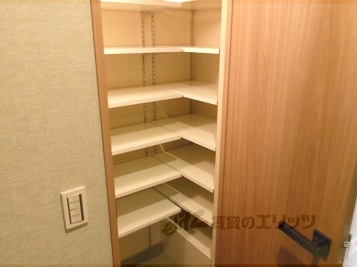 レ・ジェイド京都東洞院の内装