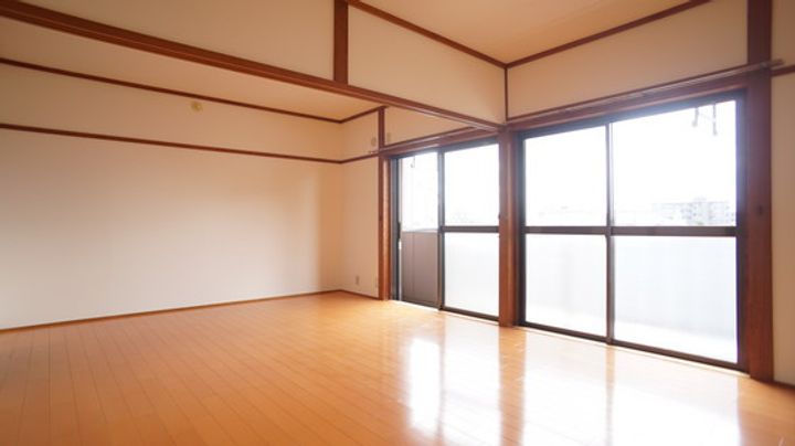 エーワンビルの居間