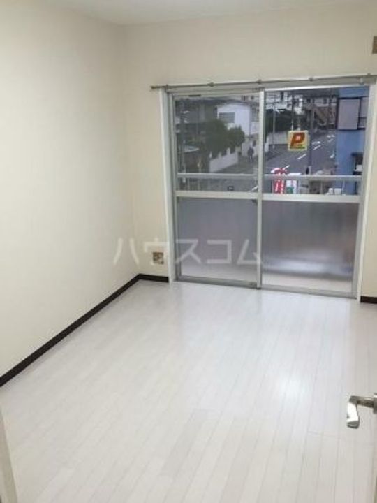 スカイパル鈴金の内装