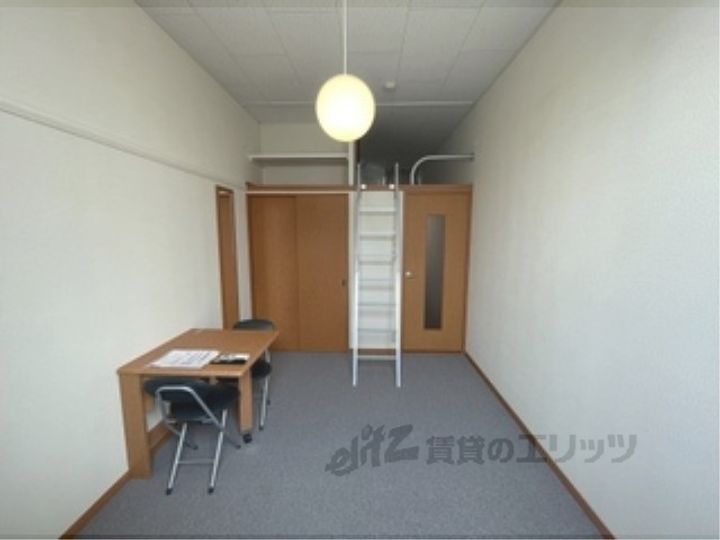 レオパレスKiraraの居間