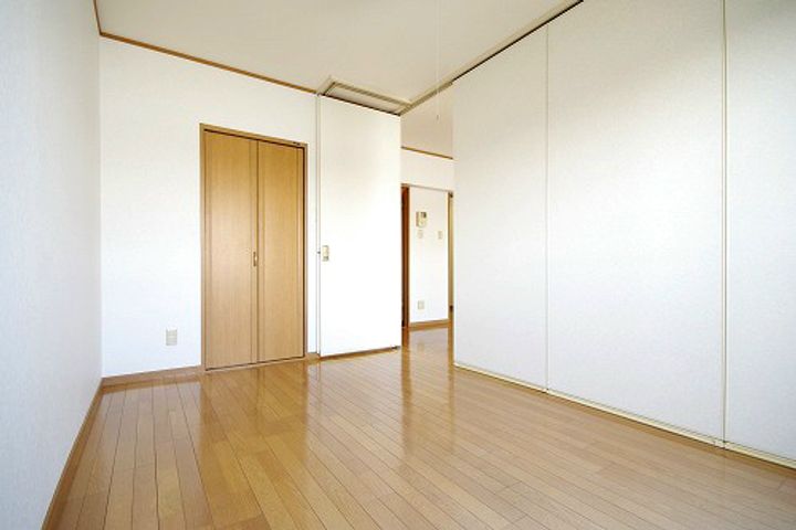 ドリームタウン三和B棟の内装