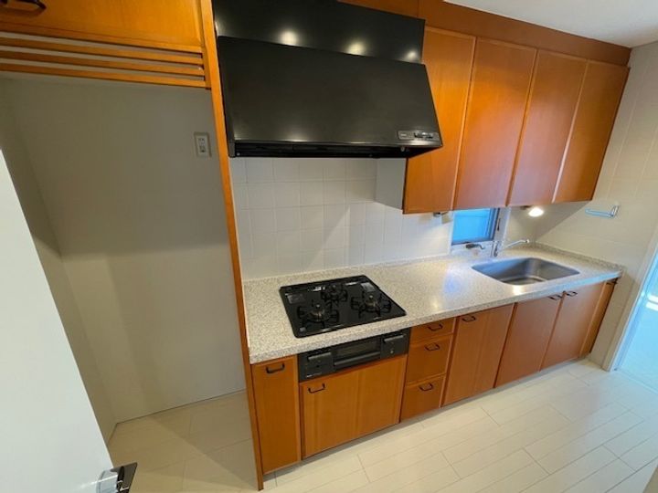 神奈川県横浜市中区山手町(一戸建)の賃貸物件のキッチン