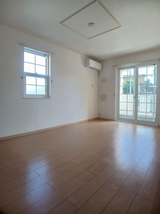 福島県いわき市内郷御台境町鶴巻(アパート)の賃貸物件の居間