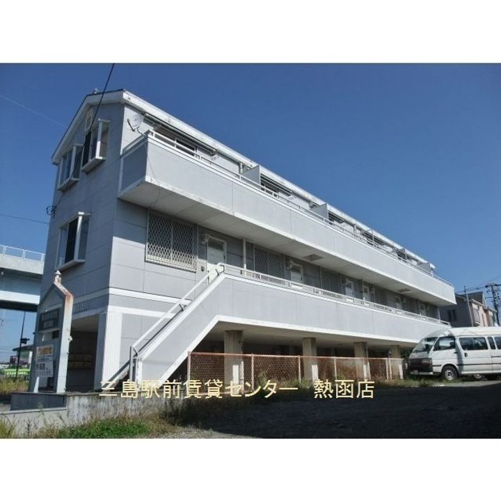 メゾネット水品の外観