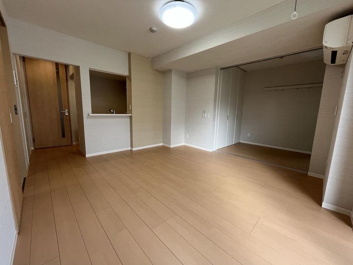 グランメゾン アムール錦町の居間