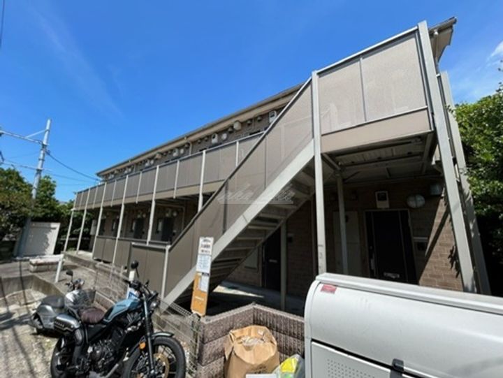 アムール横須賀中央の外観