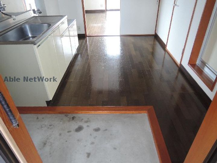 スターハイツの玄関