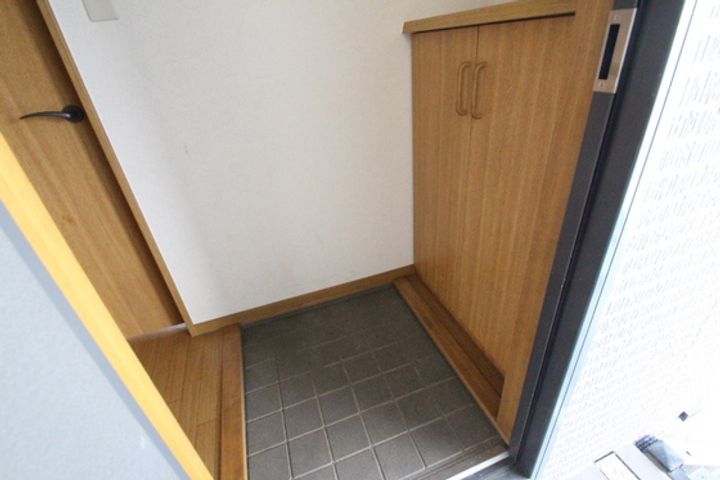 パークサイドなんばCの玄関