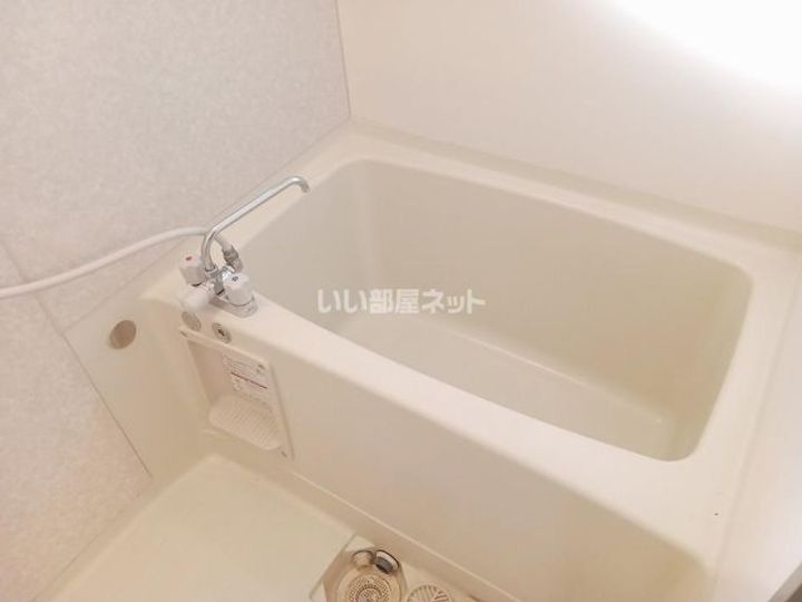 エル・ガーデン Cの風呂
