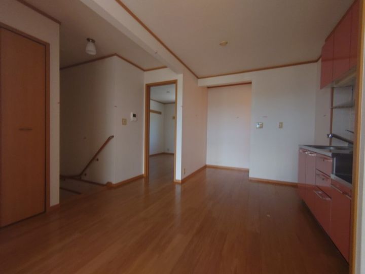 静岡県浜松市浜名区引佐町金指(アパート)の賃貸物件の居間