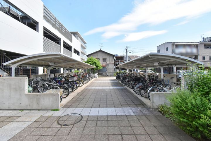 URサンヴァリエ西田辺の地図