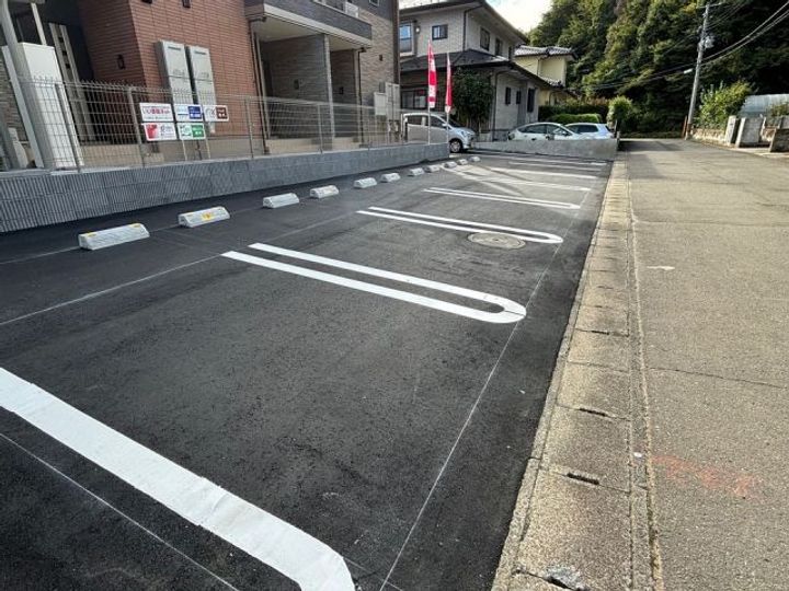 シャルマン松ヶ丘の地図