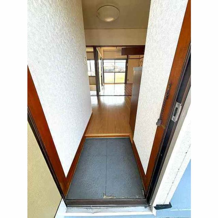 エンゼルハイツ大津の玄関