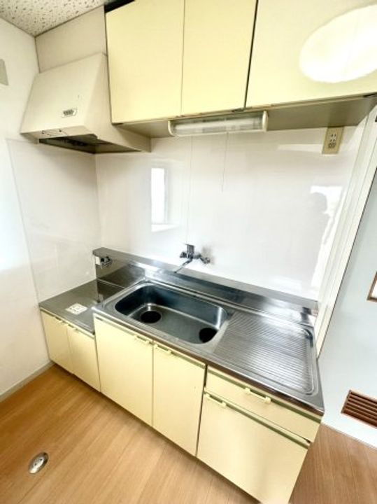 群馬県藤岡市藤岡(アパート)の賃貸物件のキッチン