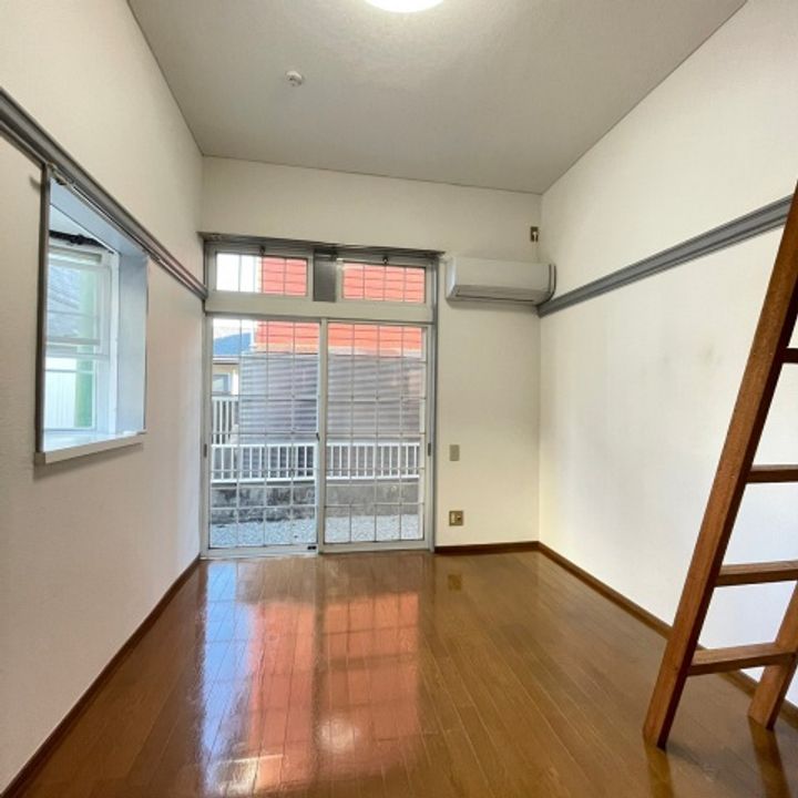 ロジュマン新町IIの居間
