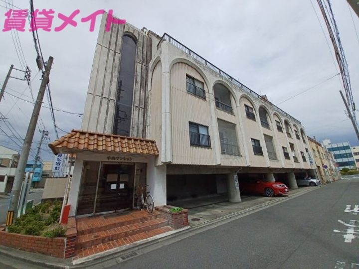 中央マンションの外観