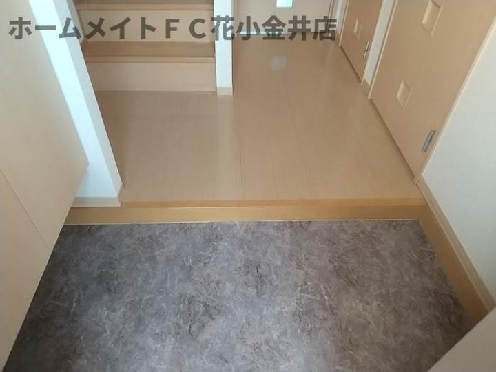 東京都東村山市久米川町4(一戸建)の賃貸物件の玄関