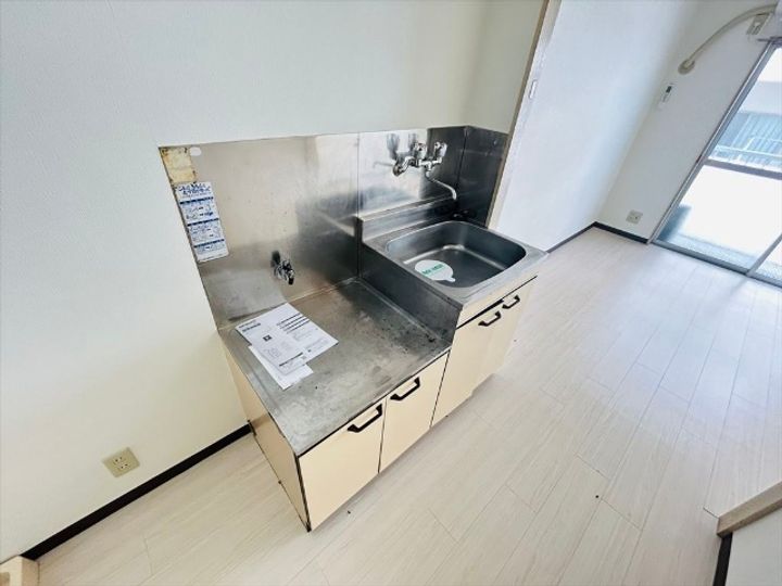 シャトル国立のキッチン