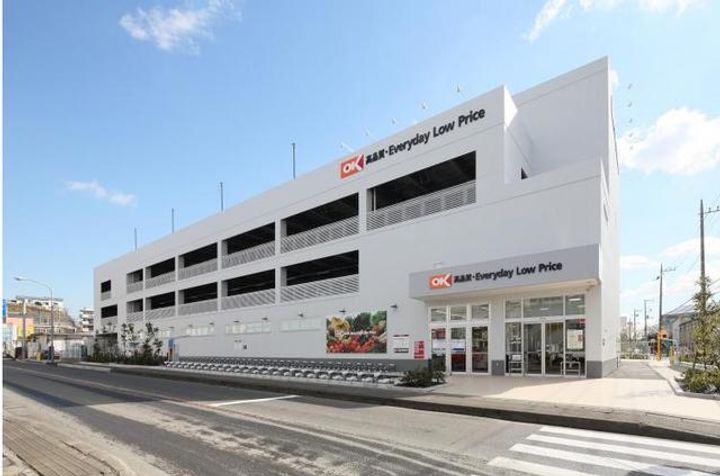 アデナ川和の周辺