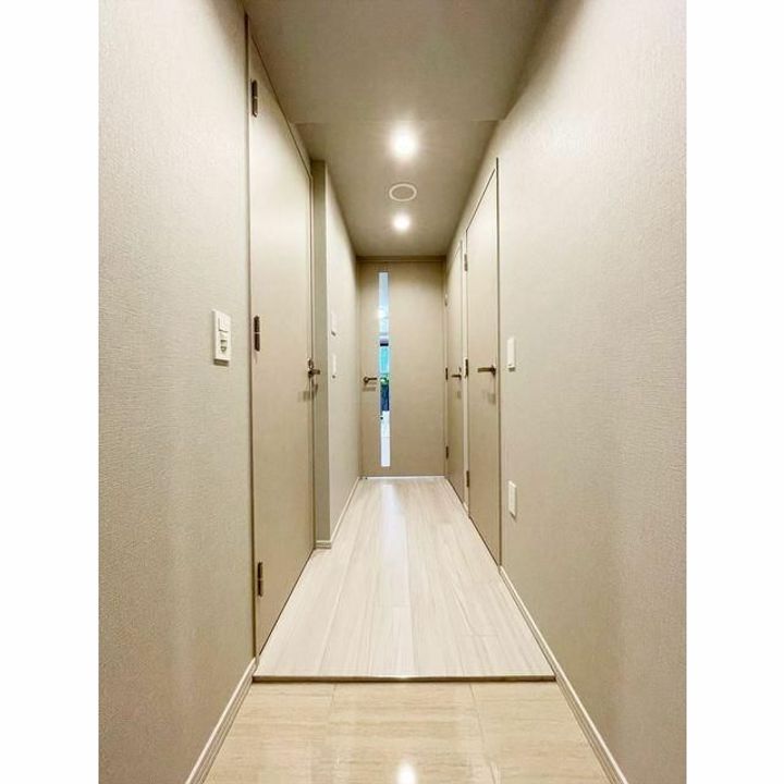 東京都新宿区若松町(マンション)の賃貸物件の玄関