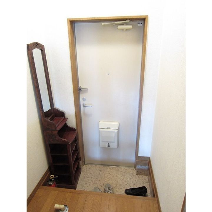 メゾントワヴェールの玄関