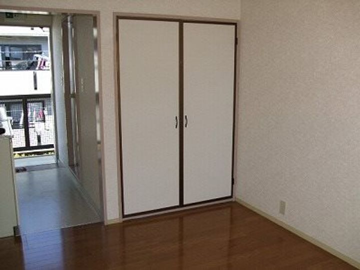 コーポ領家の内装