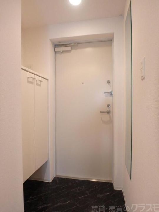 ラシーヌ天王寺町南の玄関