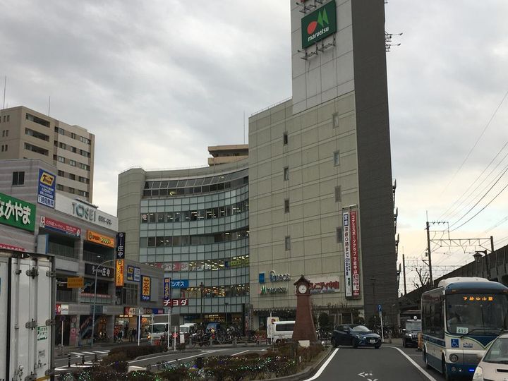 クレール中山店舗の周辺