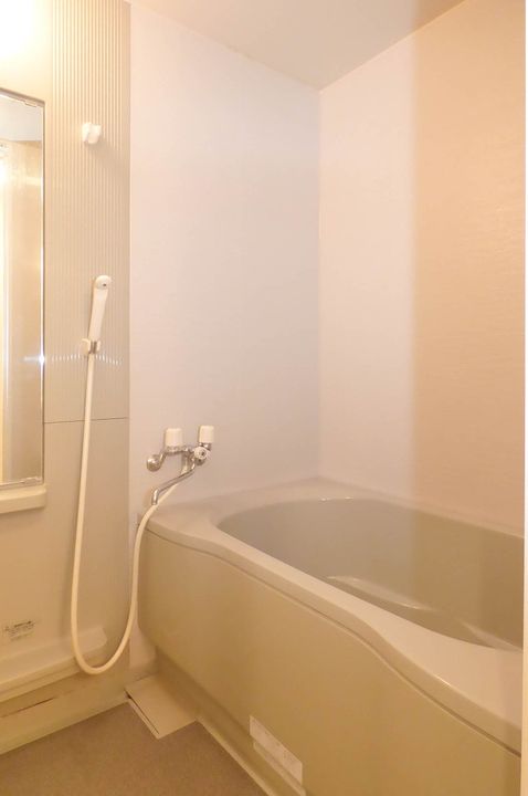 シャトー上峰の風呂