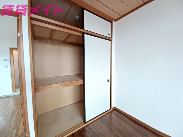 ストリートアートの内装