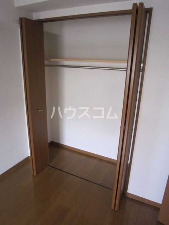 アウラ10の内装