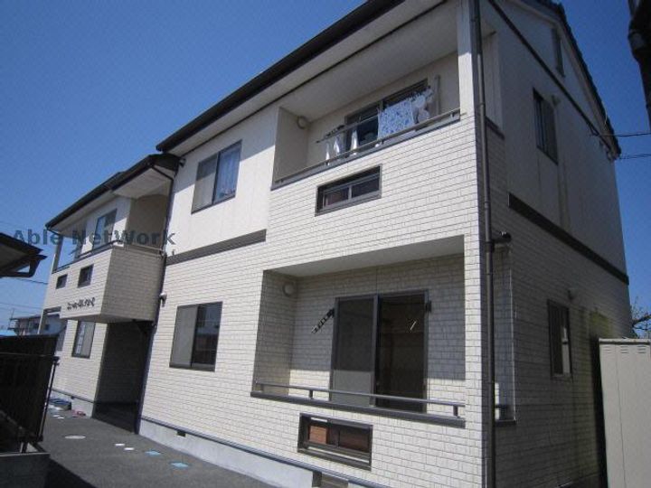 ニューショーワハイツIIの外観