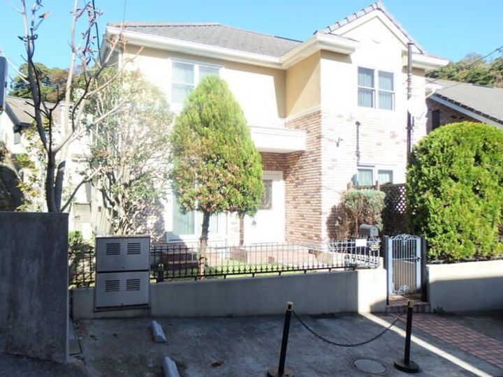 神奈川県横浜市中区山手町(一戸建)の賃貸物件の地図