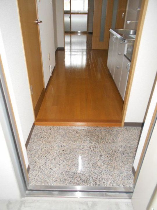 プレジールの玄関