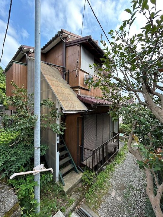 神奈川県横浜市西区御所山町(アパート)の賃貸物件の外観