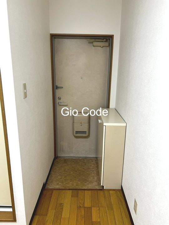 サンライト草加の玄関