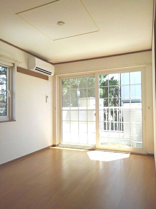 福島県福島市宮代字家原毛内(アパート)の賃貸物件の居間