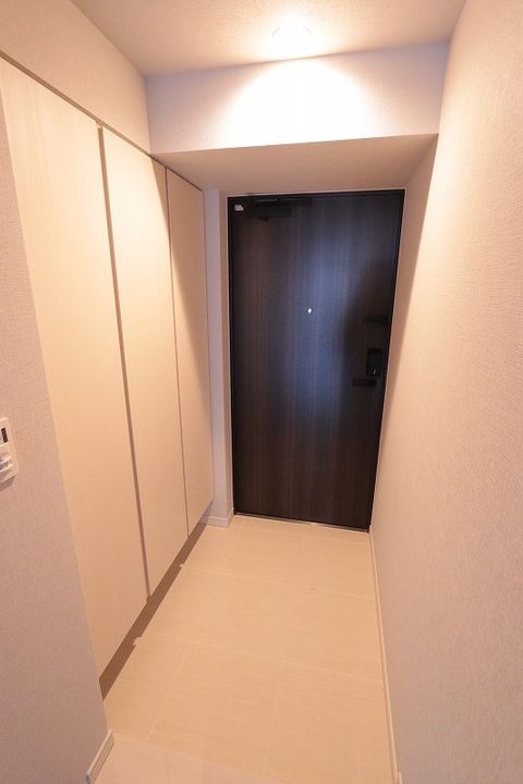 千葉県船橋市行田1(マンション)の賃貸物件の玄関
