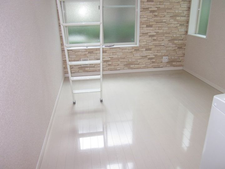 ユナイト衣笠ジョルジェットの居間