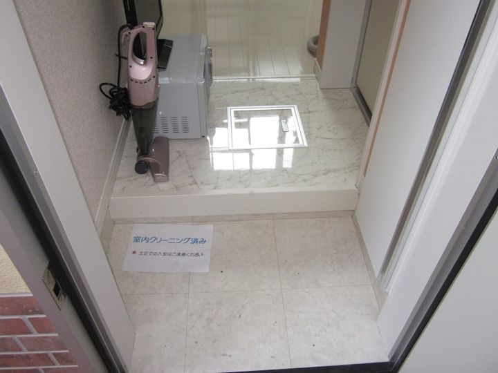 ユナイト衣笠ジョルジェットの玄関