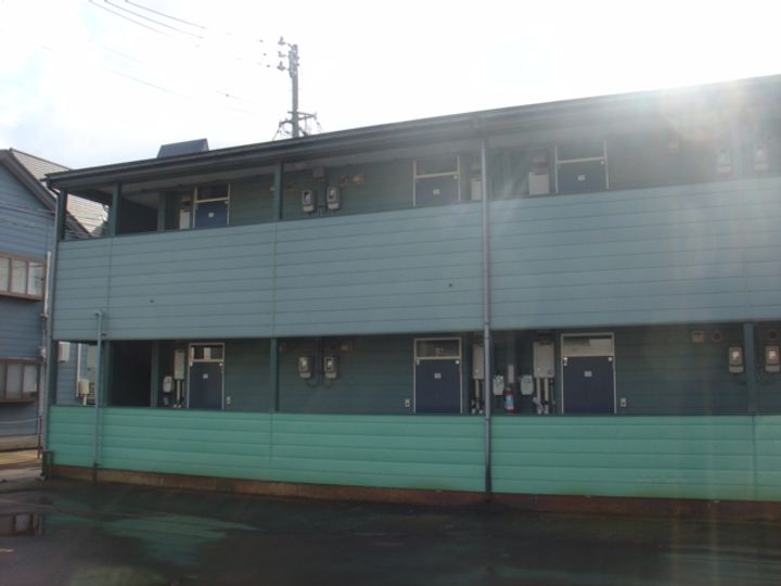 グリーンハイツ205号室号室の外観