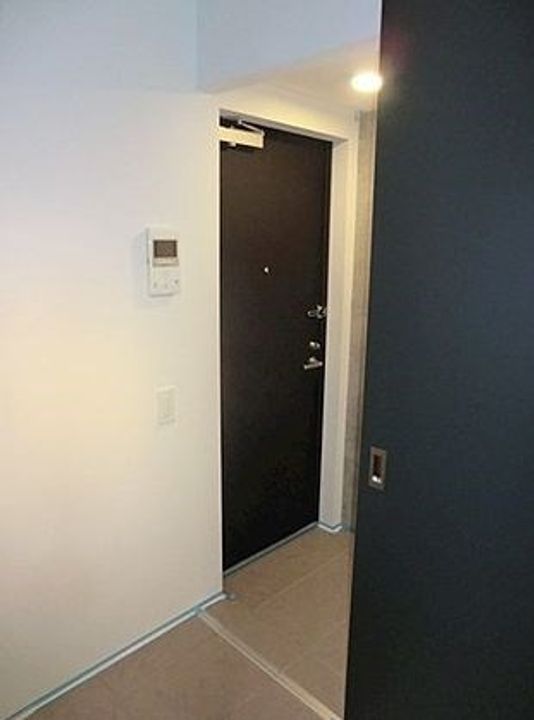 東京都品川区小山6(マンション)の賃貸物件の玄関